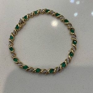 14k Emerald and diamond bracelet